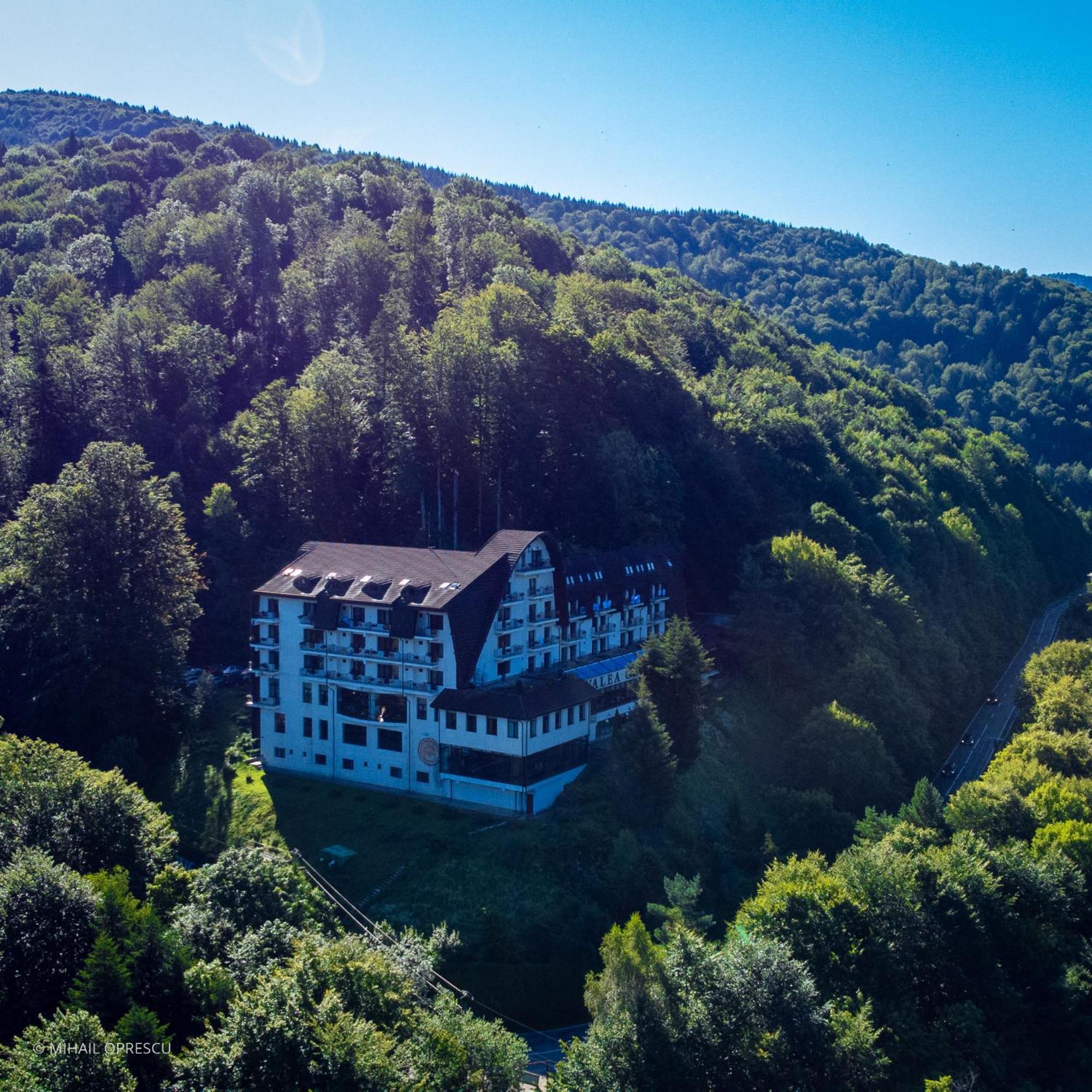 Hotel Valea Cu Pesti Capatineni-Ungureni Экстерьер фото