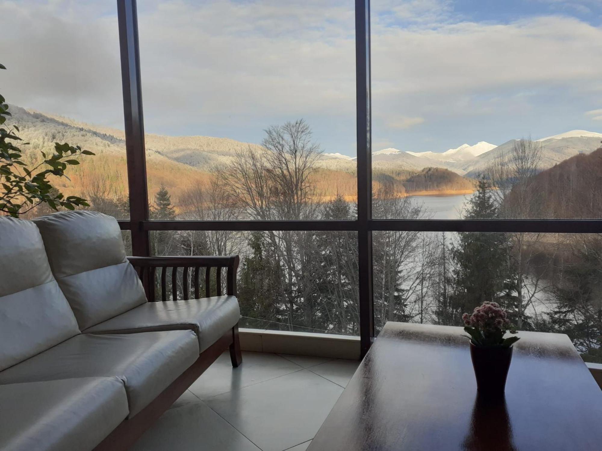 Hotel Valea Cu Pesti Capatineni-Ungureni Экстерьер фото
