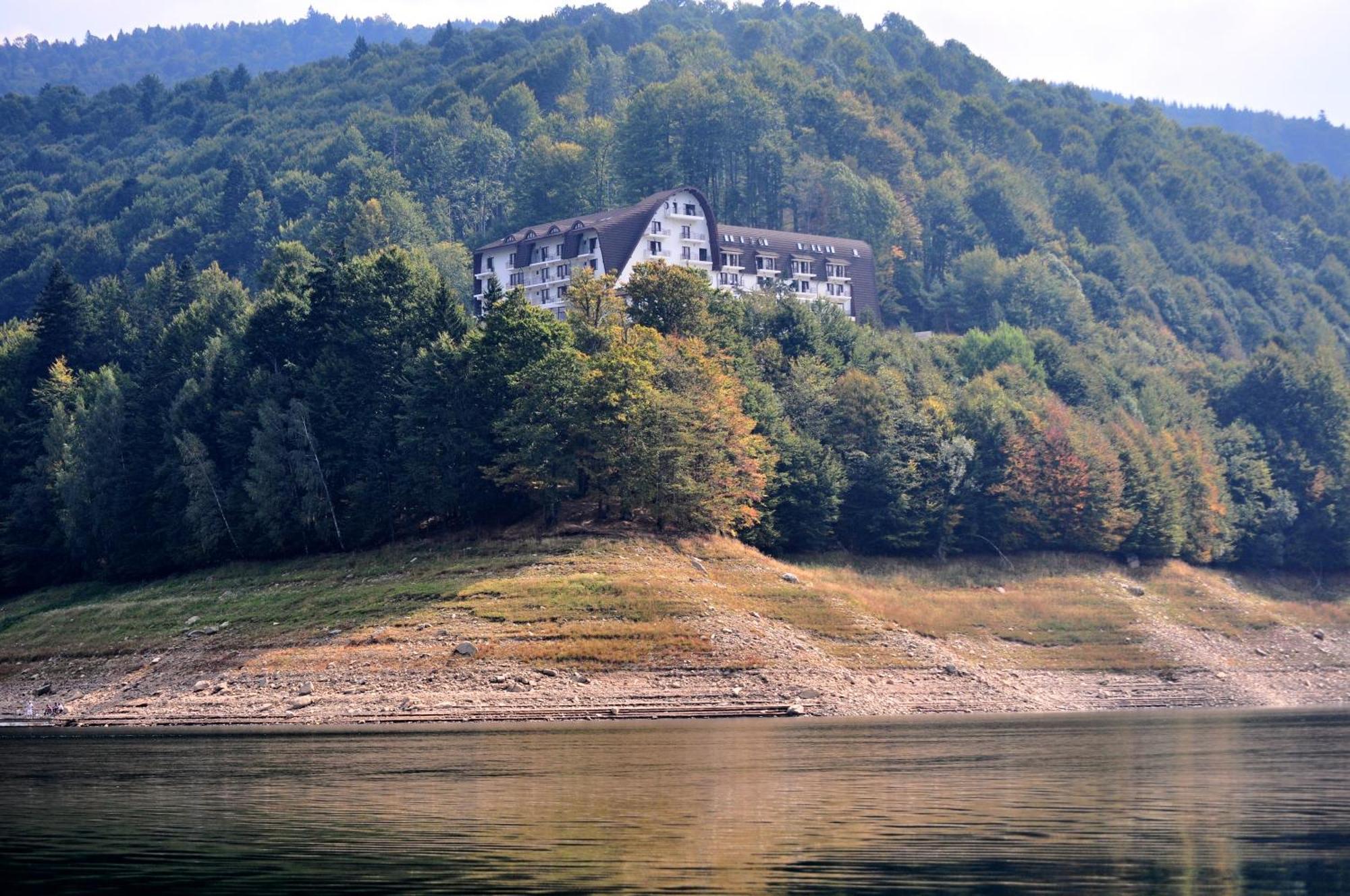 Hotel Valea Cu Pesti Capatineni-Ungureni Экстерьер фото