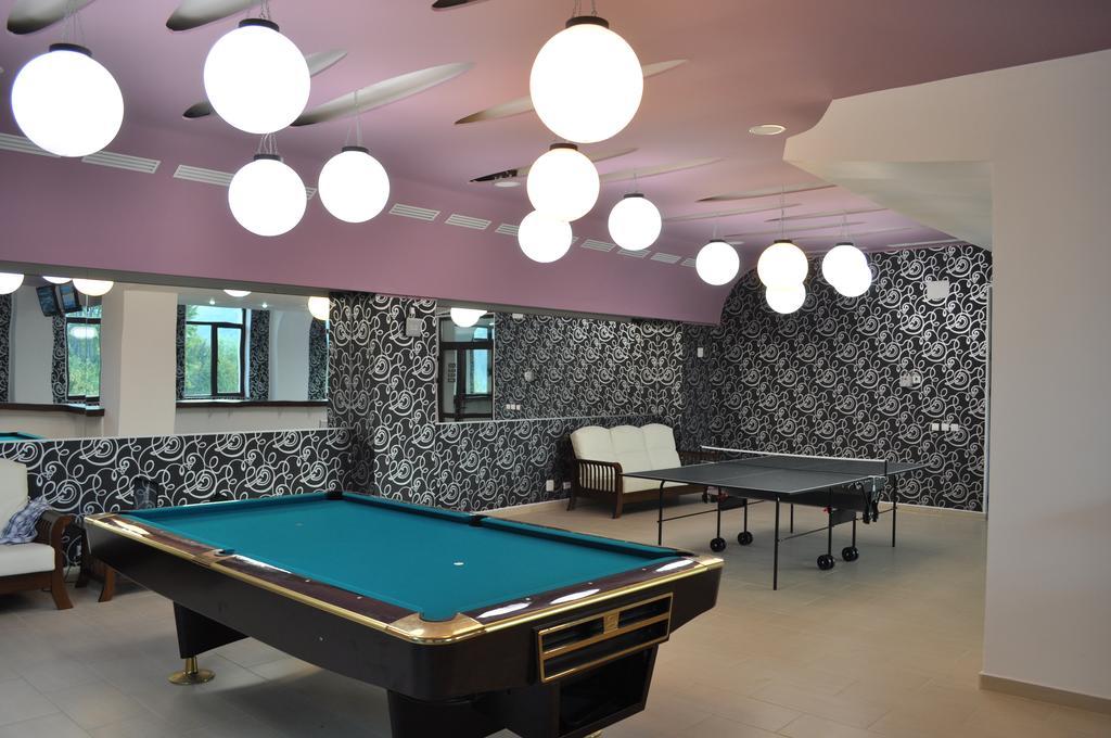 Hotel Valea Cu Pesti Capatineni-Ungureni Экстерьер фото
